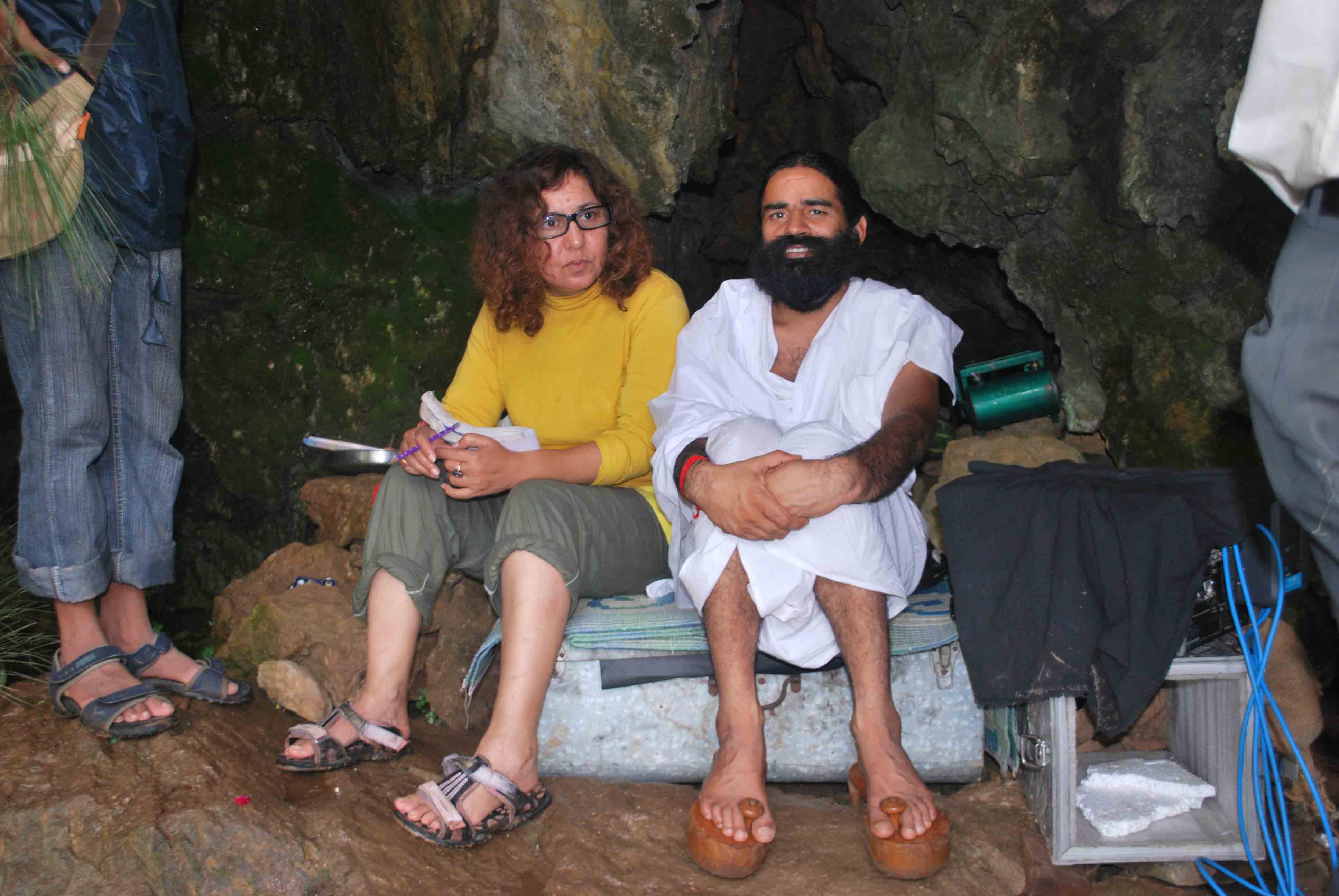 Director-Kaveta-Chaudhry-and-Swami-Baba-Ramdev-during-the-making-of-biopic-YOG-YATRA